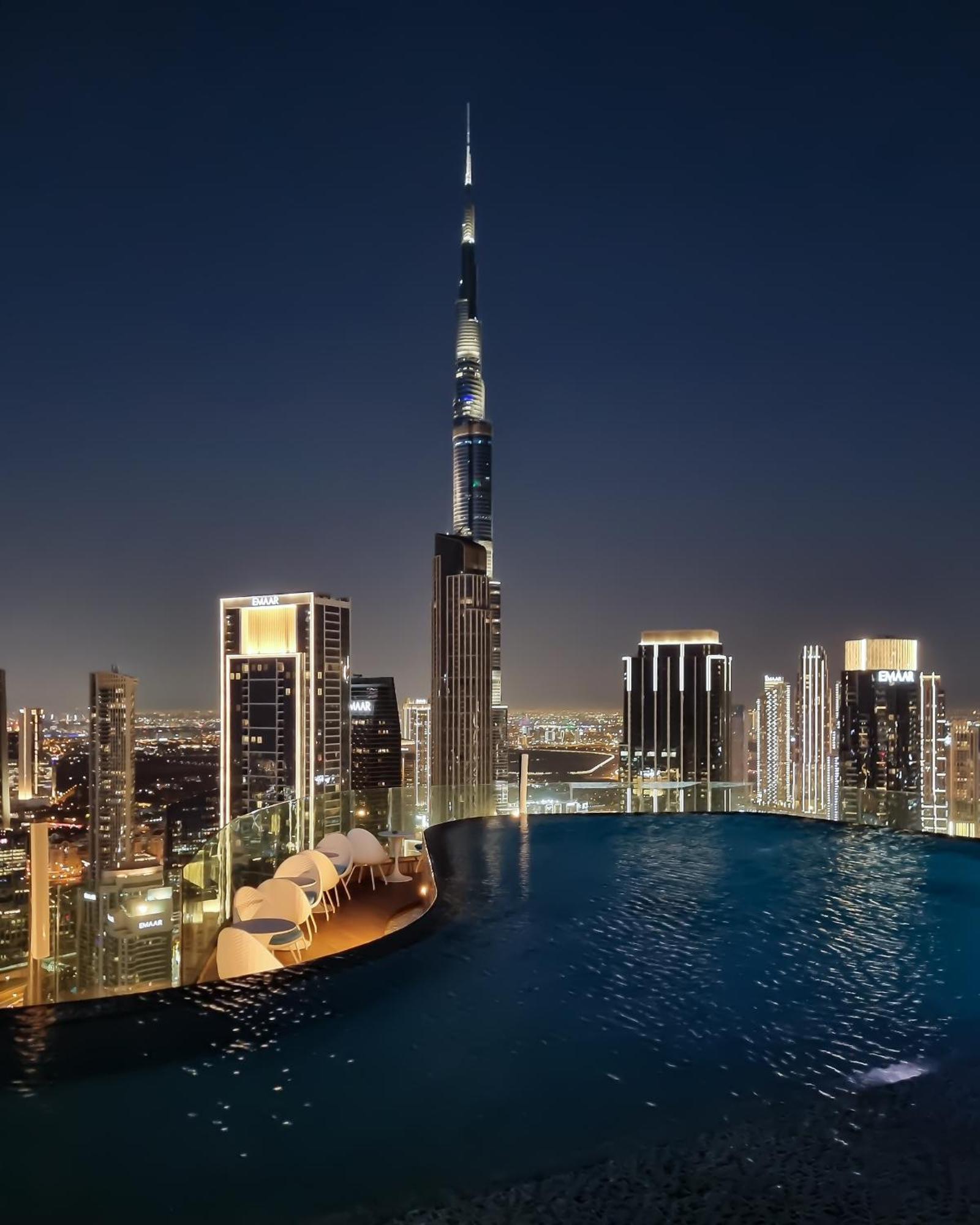 Amazing 64th Floor Infinity Pool With Burj Khalifa Views 2br In Paramount Midtown Appartement